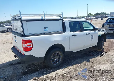 2024 Ford Maverick Xlt z USA, uszkodzony, nr VIN 3FTTW8H38RRA82985